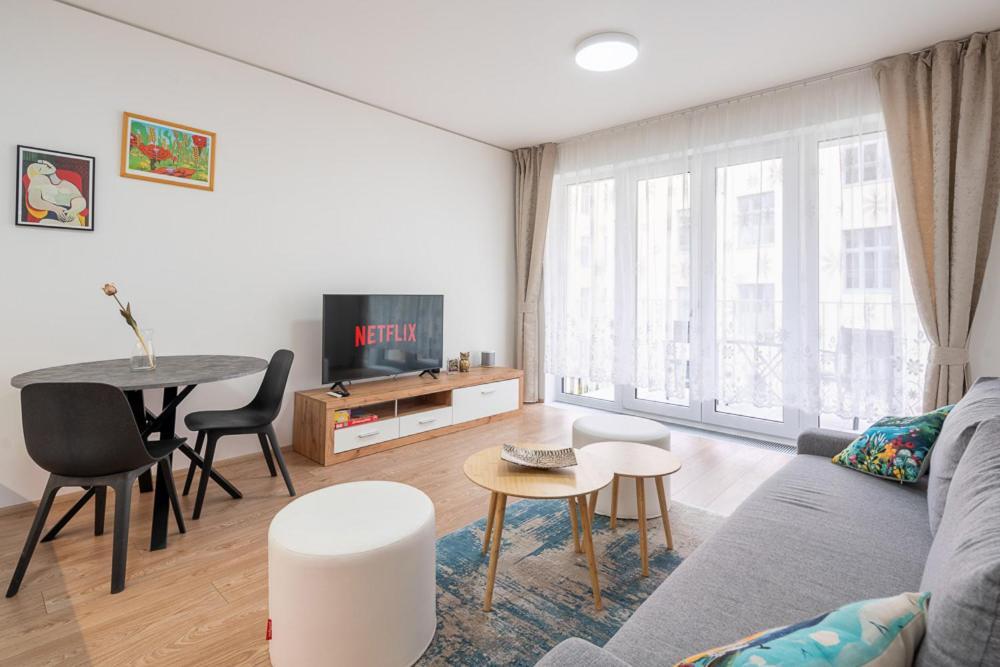 Apartment New Near The Centre Of
